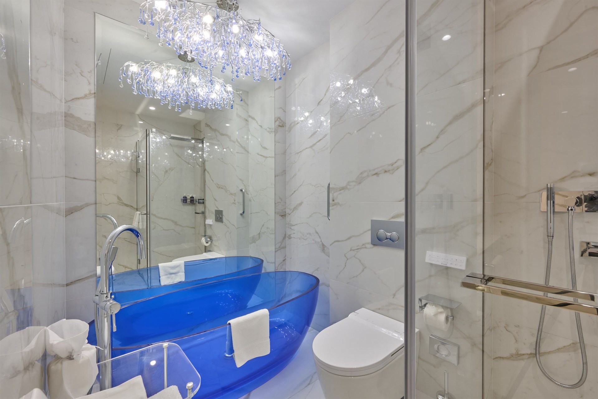 Люкс с видом на море