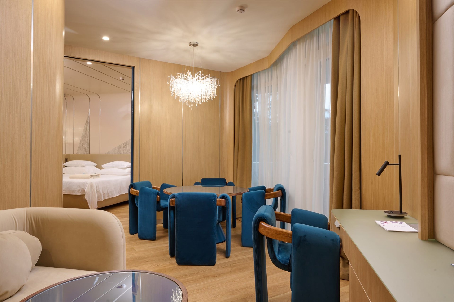 Люкс с видом на море