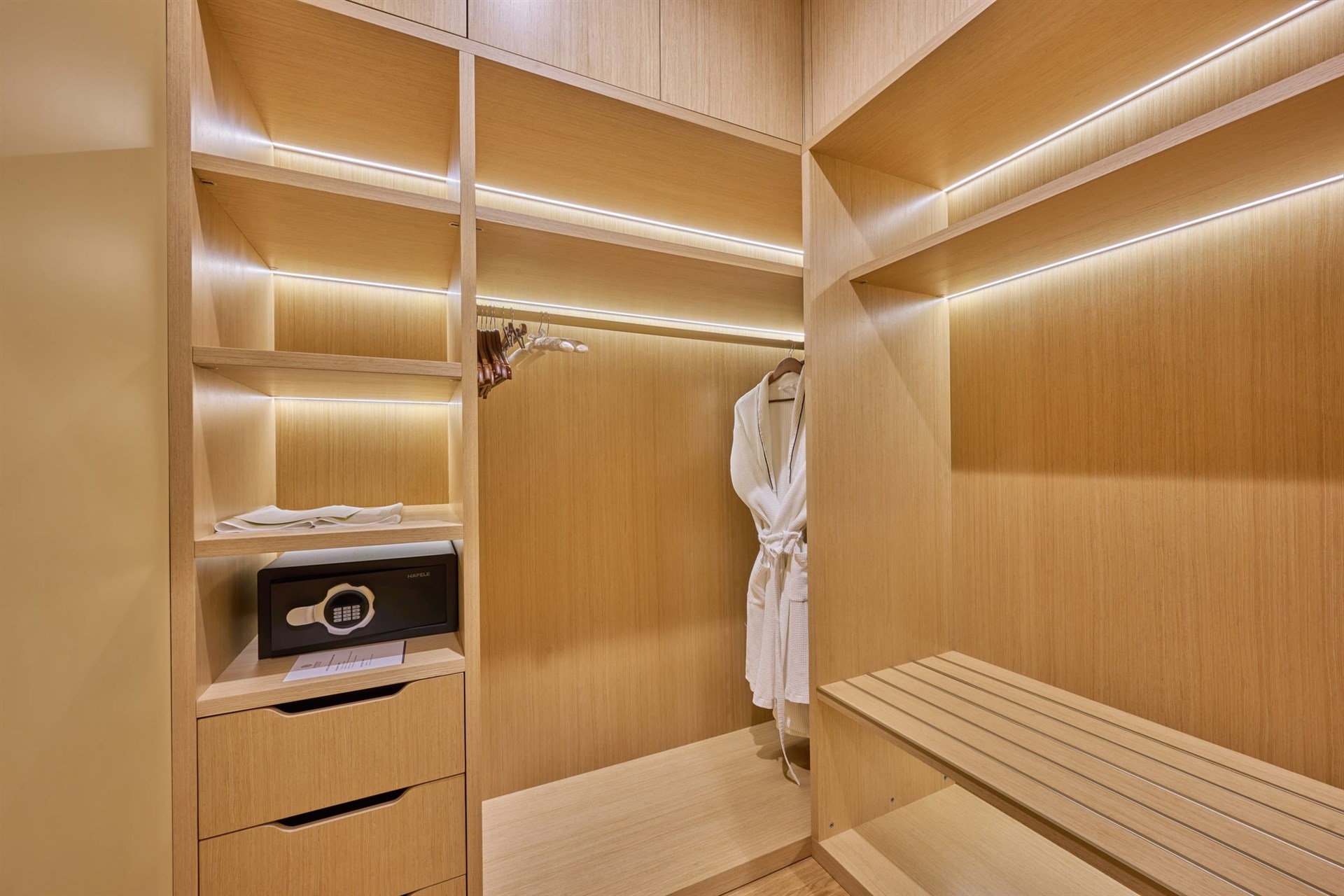 Люкс с видом на море