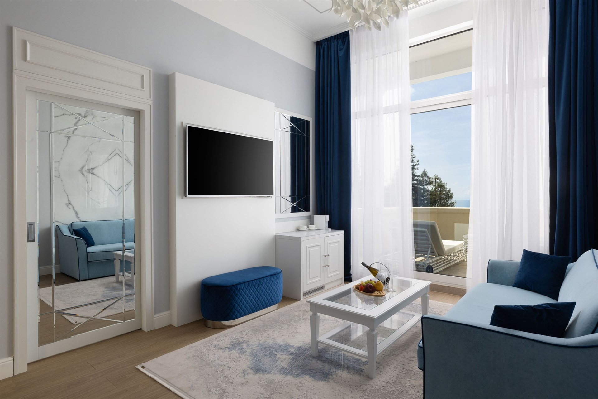 Люкс с видом на море